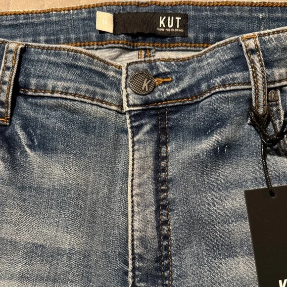 Kut from the Kloth Women's Distressed Light Blue Cropped Jeans - Picture 8 of 8